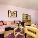 Spacious By Stefanie / Close To Mu *
