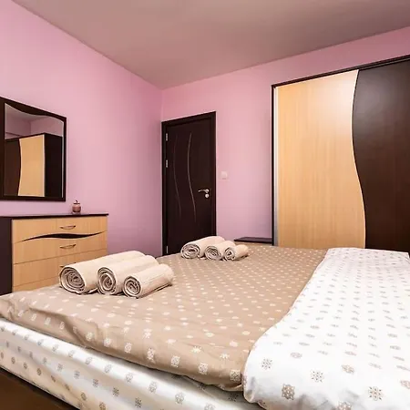 Spacious By Stefanie / Close To Mu *
