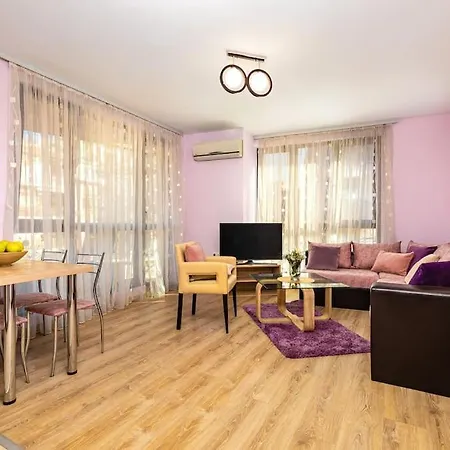Апартамент Spacious By Stefanie / Close To Mu *