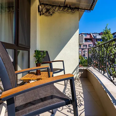 דירה Spacious By Stefanie / Close To Mu *